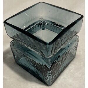 Helena Tynell for Riihimäen Lasi Oy. Paula Vase in teal Green